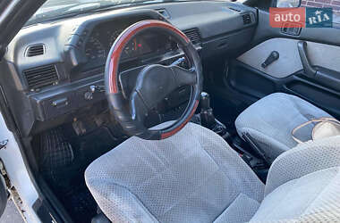 Седан Mitsubishi Lancer 1990 в 