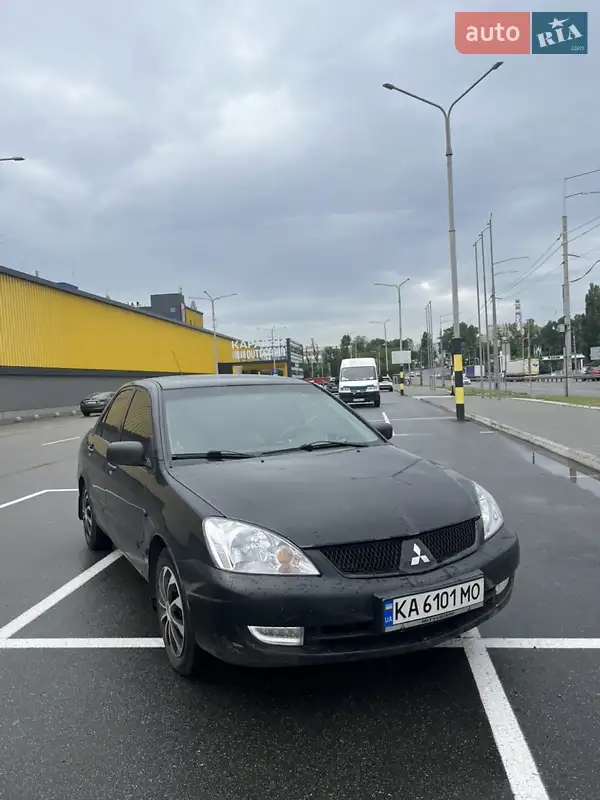 Mitsubishi Lancer