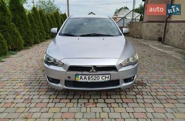 Хетчбек Mitsubishi Lancer 2009 в 