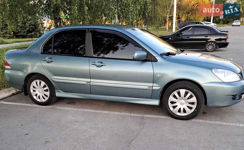 Седан Mitsubishi Lancer 2006 в Запорожье