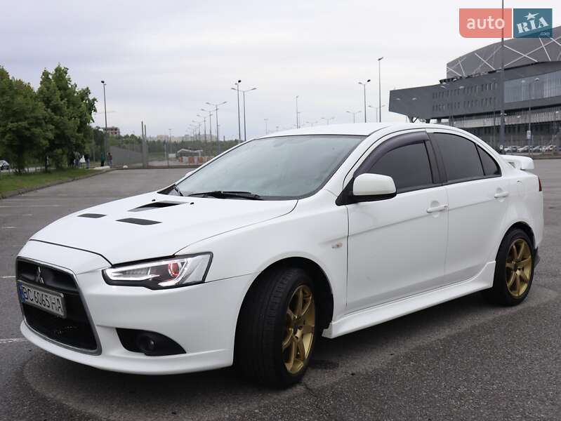Седан Mitsubishi Lancer 2013 в 