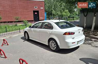 Седан Mitsubishi Lancer 2013 в 