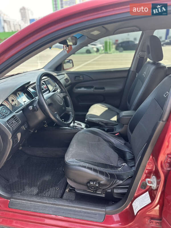 Седан Mitsubishi Lancer 2004 в Одесі