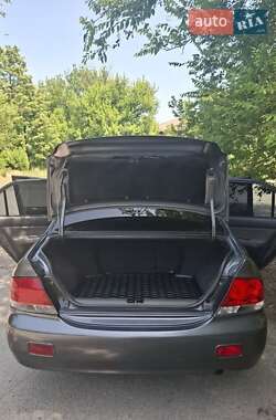 Универсал Mitsubishi Lancer 2004 в 