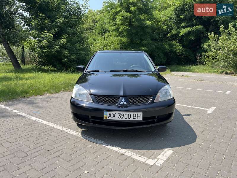 Седан Mitsubishi Lancer 2008 в Киеве