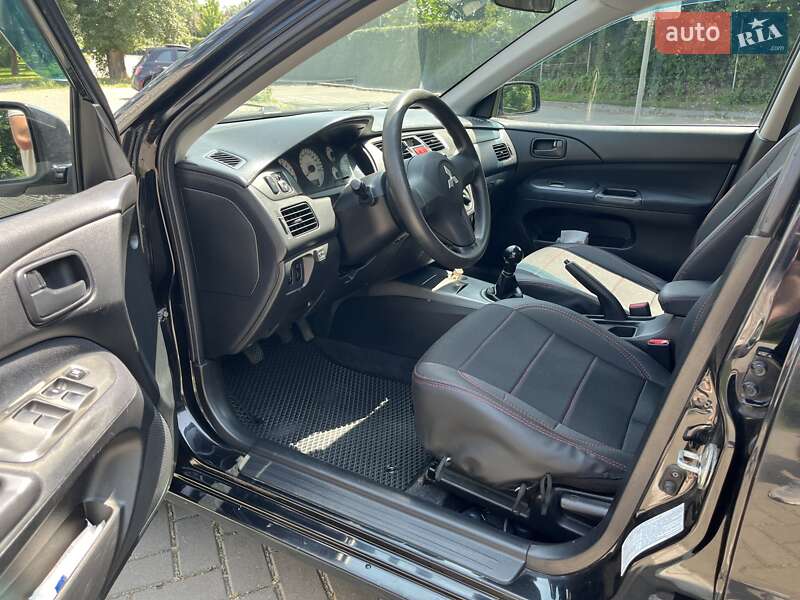 Седан Mitsubishi Lancer 2008 в Киеве