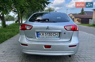 Хэтчбек Mitsubishi Lancer 2009 в 