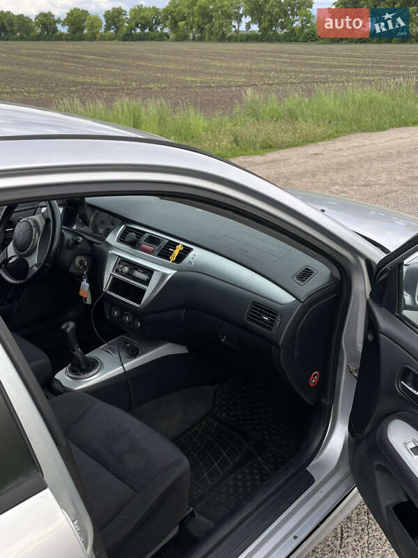 Седан Mitsubishi Lancer 2006 в Кагарлыке