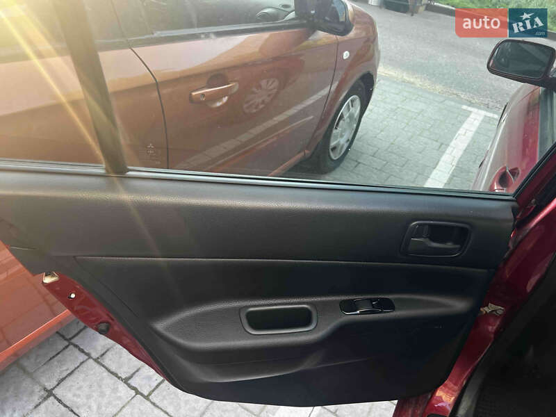 Седан Mitsubishi Lancer 2006 в Львові