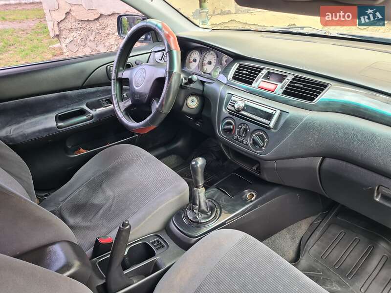 Седан Mitsubishi Lancer 2005 в Мукачево