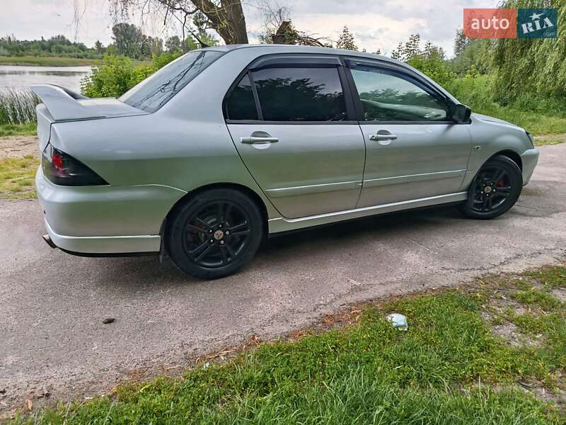 Седан Mitsubishi Lancer 2004 в Макарове фото 9 Седан Mitsubishi Lancer 2004 в Макарове
