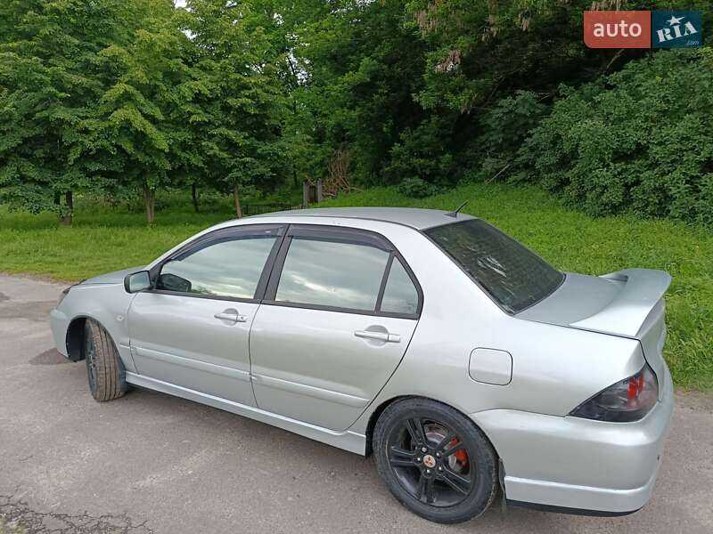 Седан Mitsubishi Lancer 2004 в Макарове фото 7 Седан Mitsubishi Lancer 2004 в Макарове