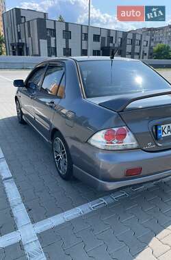 Седан Mitsubishi Lancer 2006 в Киеве