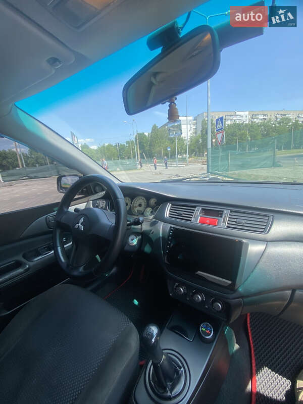 Седан Mitsubishi Lancer 2006 в Черкасах
