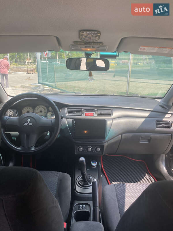 Седан Mitsubishi Lancer 2006 в Черкасах