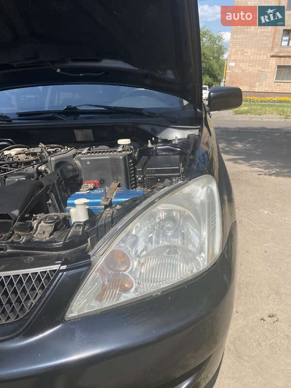 Седан Mitsubishi Lancer 2006 в Черкасах