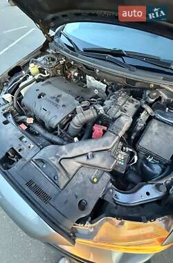 Седан Mitsubishi Lancer 2011 в 