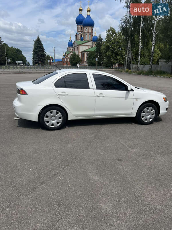 Седан Mitsubishi Lancer 2011 в Первомайске