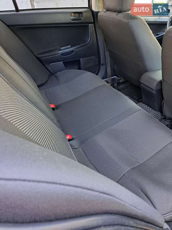Седан Mitsubishi Lancer 2008 в Остер