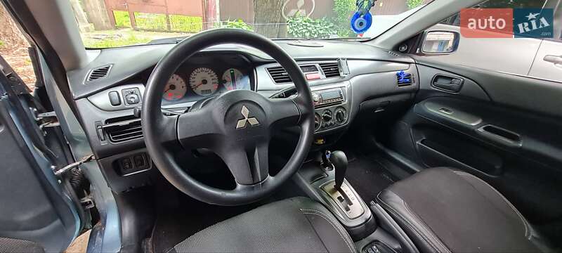 Седан Mitsubishi Lancer 2008 в Киеве