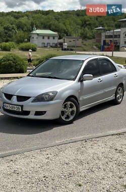 Седан Mitsubishi Lancer 2004 в Днепре