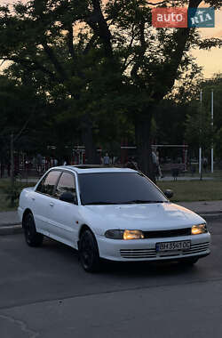 Седан Mitsubishi Lancer 1993 в 