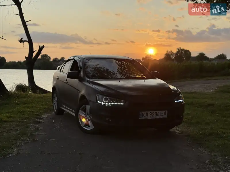 Mitsubishi Lancer