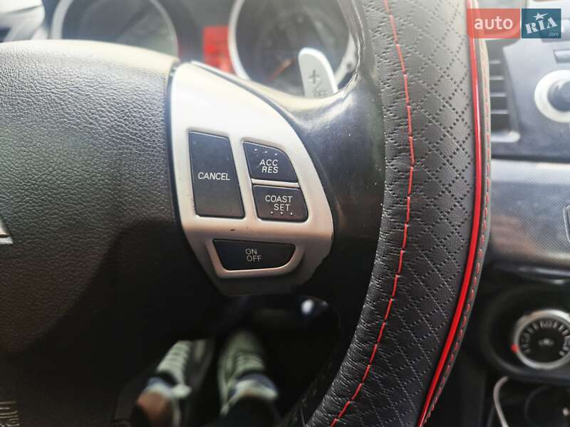 Седан Mitsubishi Lancer 2008 в Киеве