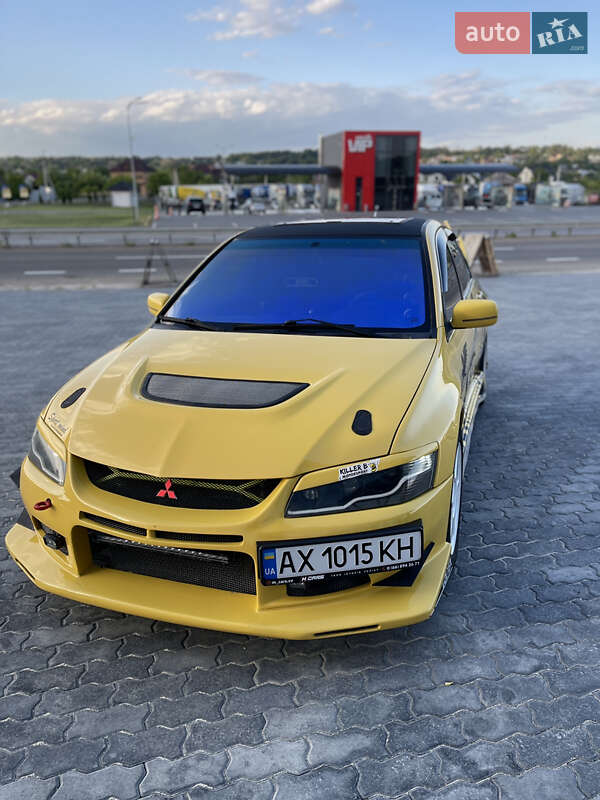 Седан Mitsubishi Lancer 2004 в Черновцах