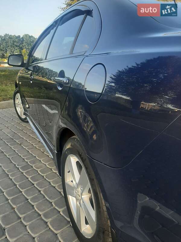 Седан Mitsubishi Lancer 2008 в Виннице