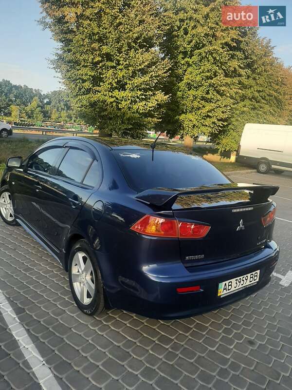 Седан Mitsubishi Lancer 2008 в Виннице