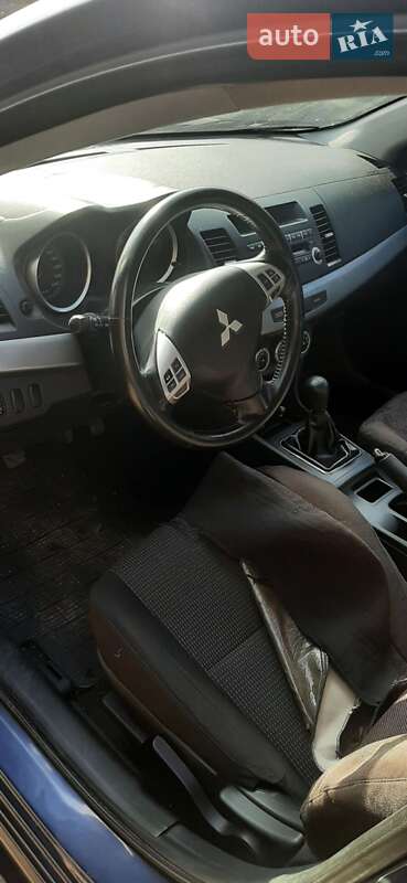 Седан Mitsubishi Lancer 2008 в Виннице
