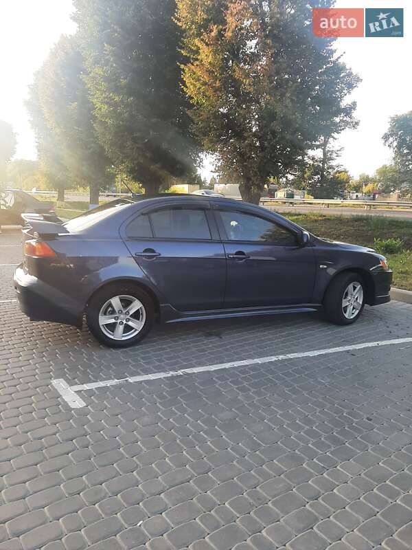 Седан Mitsubishi Lancer 2008 в Виннице