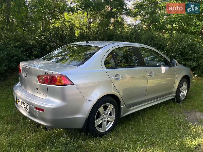 Седан Mitsubishi Lancer 2007 в Житомире