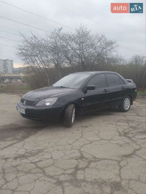 Седан Mitsubishi Lancer 2007 в Кривом Роге фото 3 Седан Mitsubishi Lancer 2007 в Кривом Роге