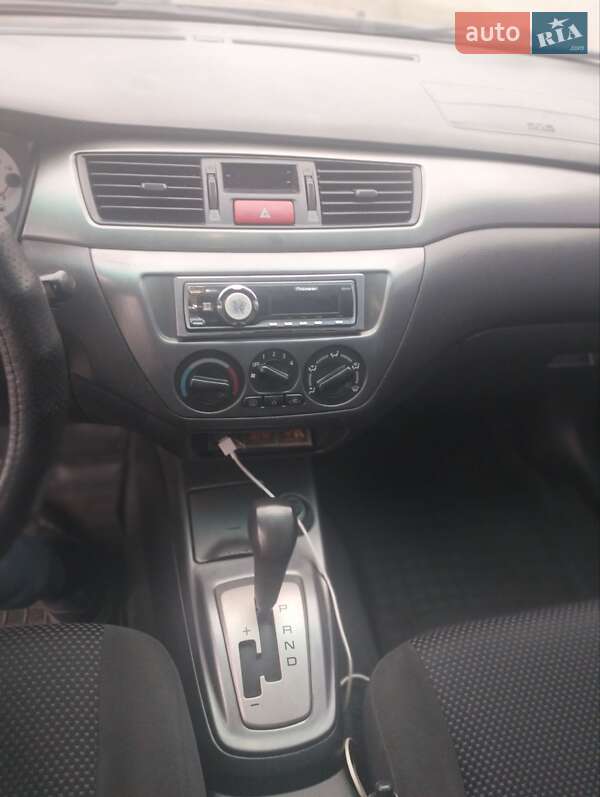 Седан Mitsubishi Lancer 2007 в Кривом Роге фото 15 Седан Mitsubishi Lancer 2007 в Кривом Роге