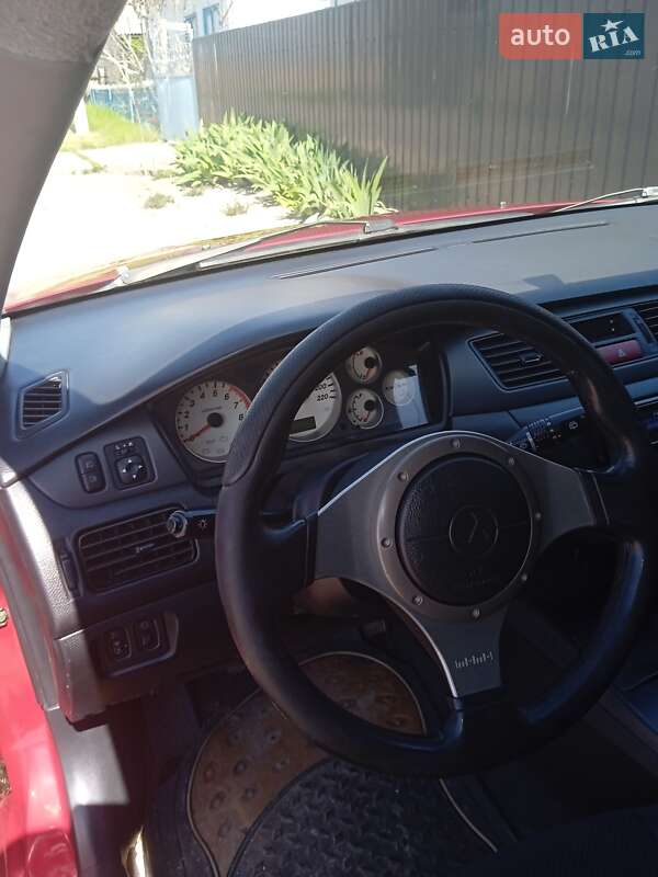 Универсал Mitsubishi Lancer 2004 в Вилково