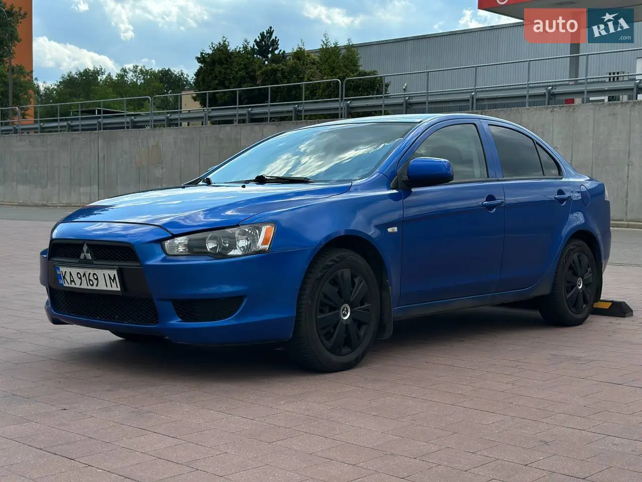 2011 Mitsubishi Lancer - мініатюра 20