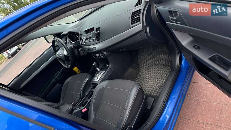 Седан Mitsubishi Lancer 2011 в Одессе