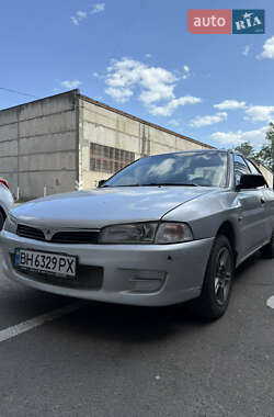 Седан Mitsubishi Lancer 1996 в 