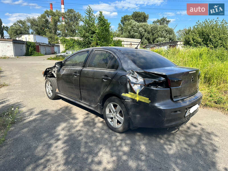 Седан Mitsubishi Lancer 2008 в Киеве
