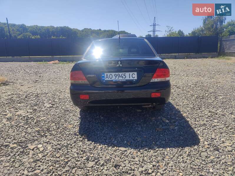 Седан Mitsubishi Lancer 2005 в Мукачево фото 4 Седан Mitsubishi Lancer 2005 в Мукачево