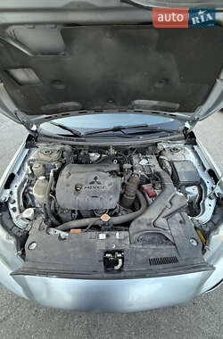 Хэтчбек Mitsubishi Lancer 2009 в 