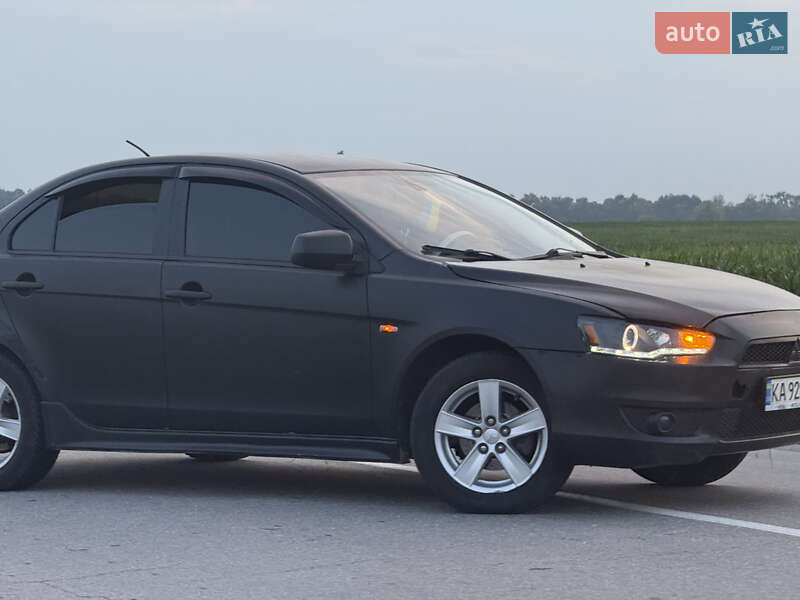 Седан Mitsubishi Lancer 2009 в Старокостянтинові