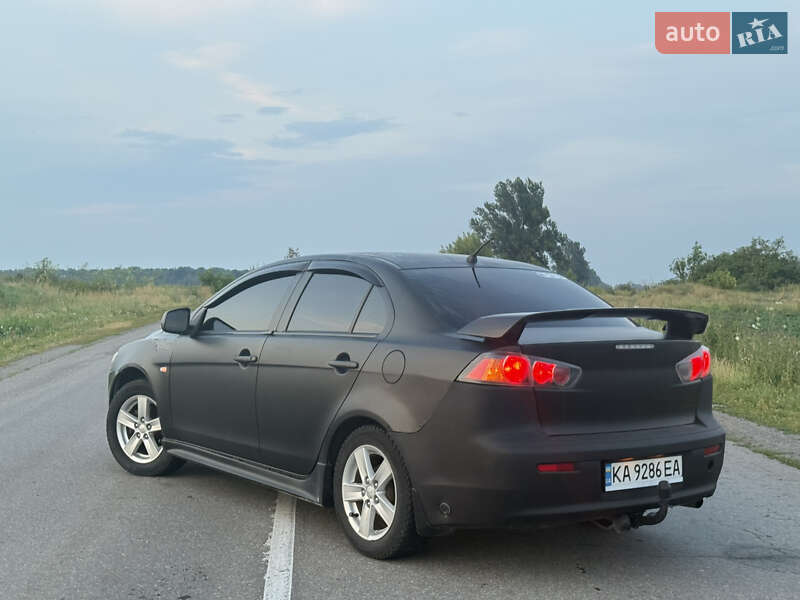 Седан Mitsubishi Lancer 2009 в Старокостянтинові