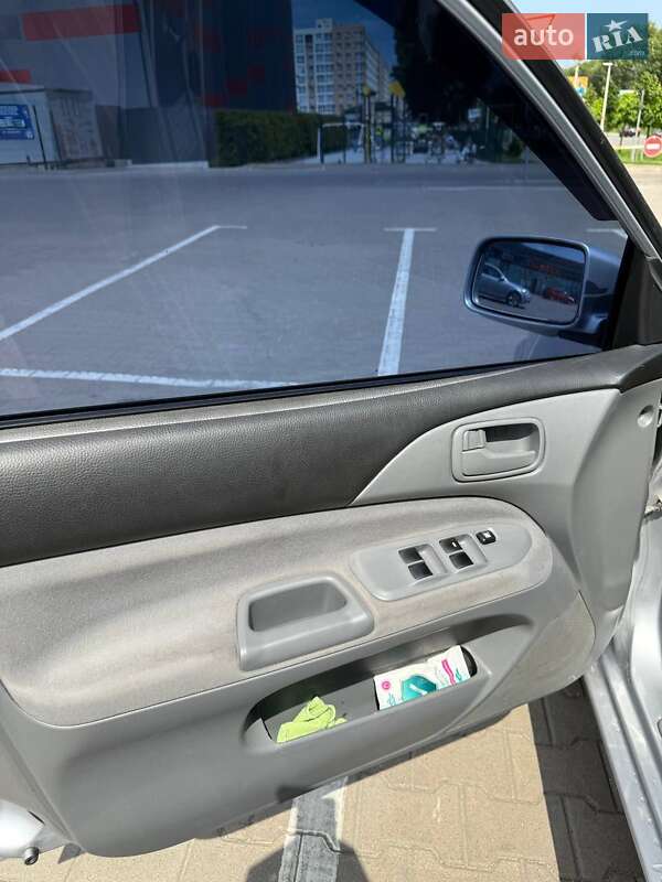 Седан Mitsubishi Lancer 2011 в Мене