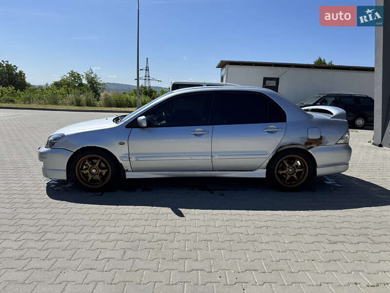 Седан Mitsubishi Lancer 2006 в Львове