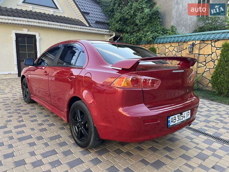 Седан Mitsubishi Lancer 2007 в Могилев-Подольске