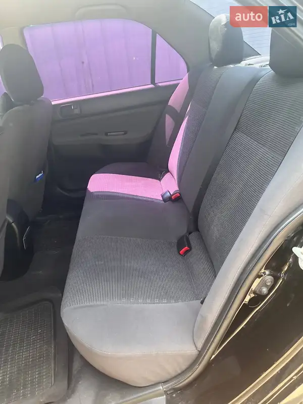 Mitsubishi Lancer 2004