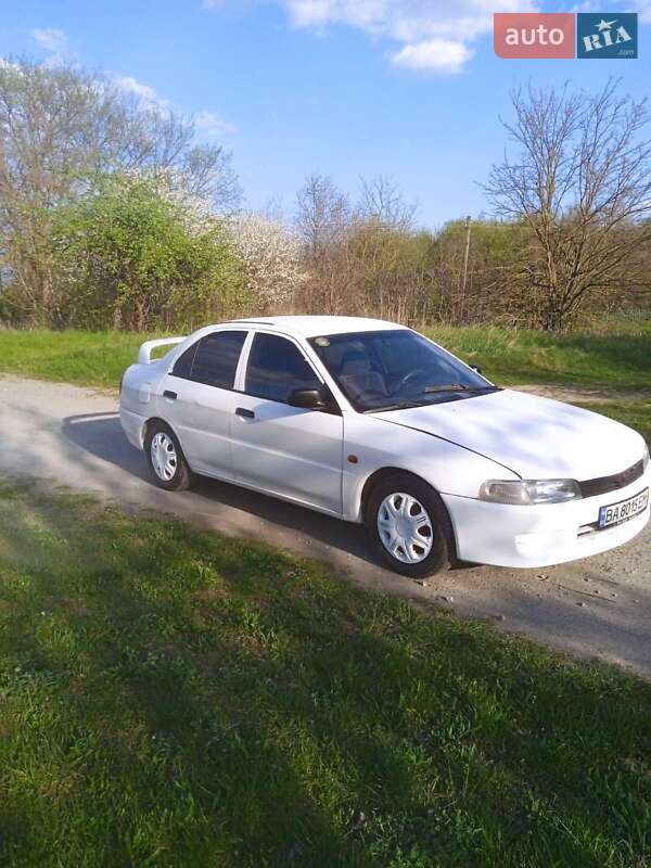 Седан Mitsubishi Lancer 1996 в Бершади фото 7 Седан Mitsubishi Lancer 1996 в Бершади